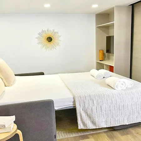 Stylish Near The Tuileries Gardens Apartment Paris